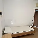 Bed &... Fly *