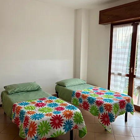 Bed &... Fly Apartment