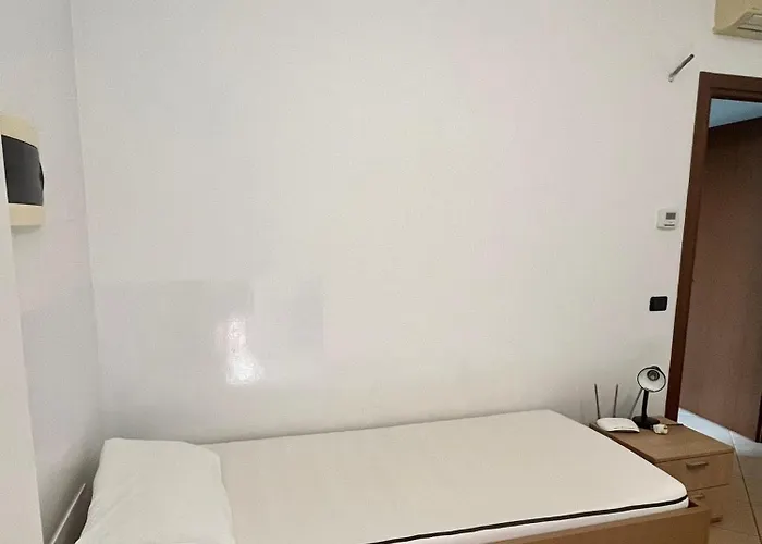 Bed &... Fly *